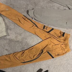 Under Armour Men's Mustard Joggers